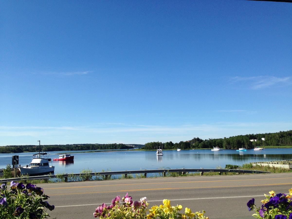 Kow'S Inn Bras D'or Exterior foto